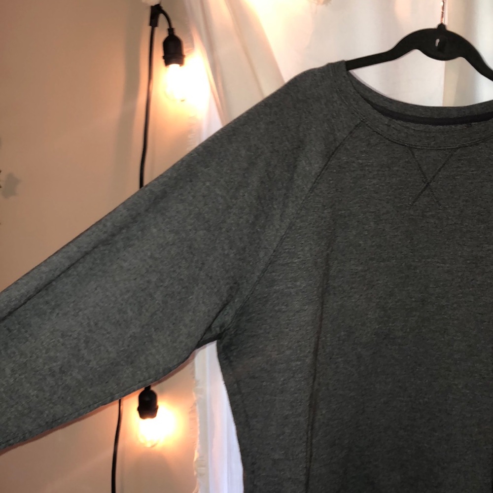 Champion Crewneck Pullover